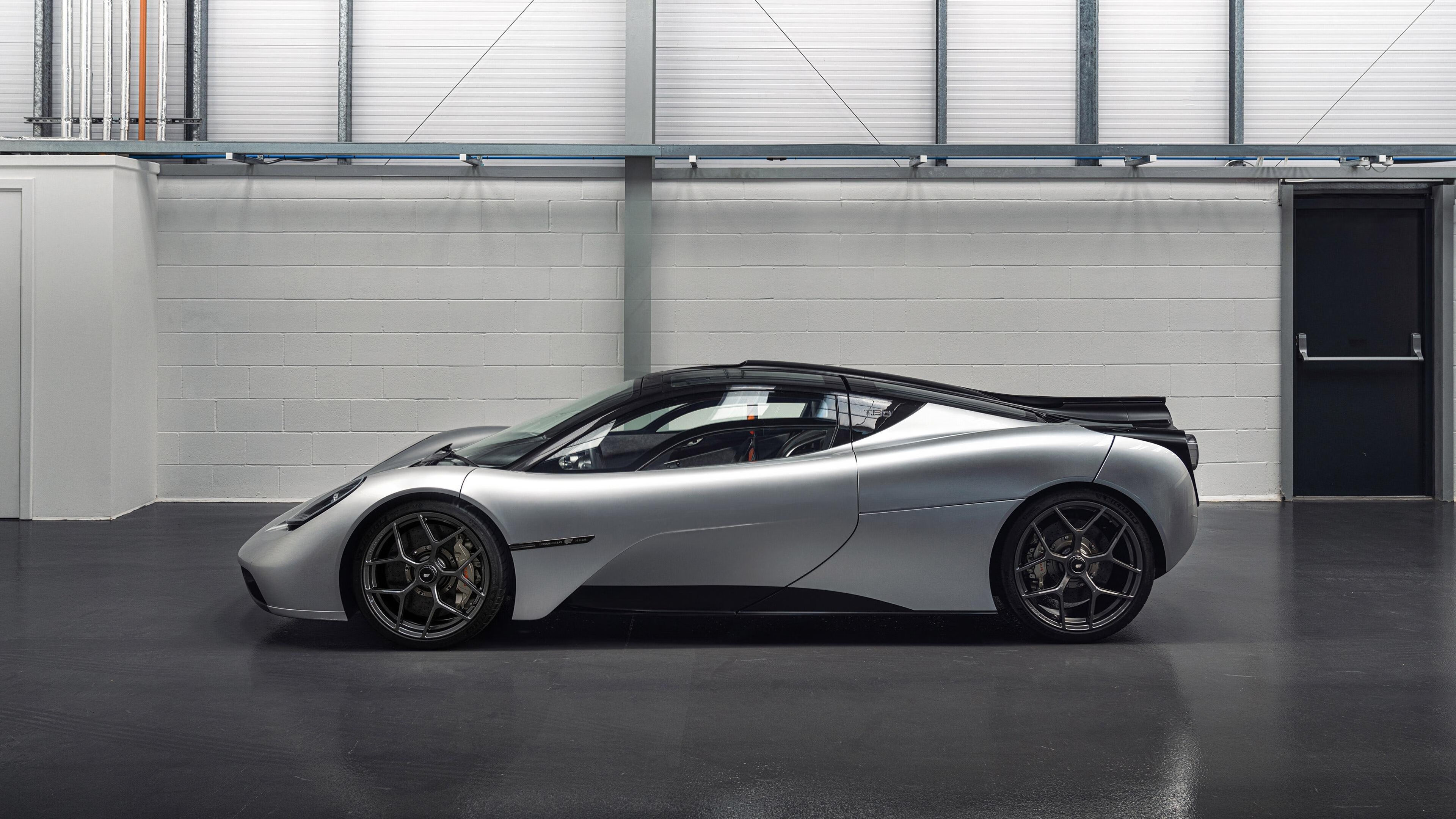 九游娱乐登录-_全景水上漂流：探索水域中的奇幻世界_，水上游览