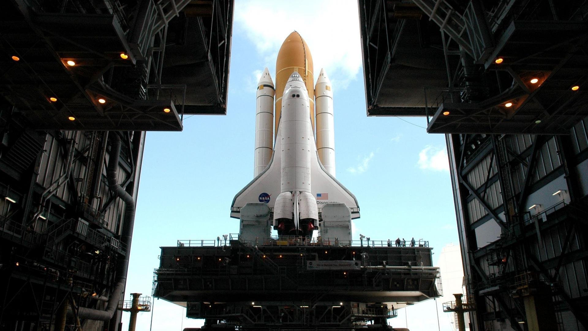 国足门将训练专属项目提升扑救能力，国足门将水平